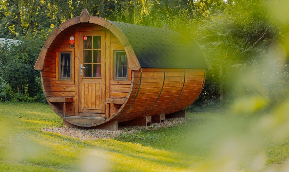 Sonnenbühl Azur Camping Schwaebische Alb מראה חיצוני תמונה