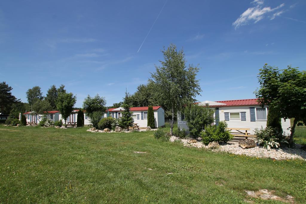 Sonnenbühl Azur Camping Schwaebische Alb מראה חיצוני תמונה